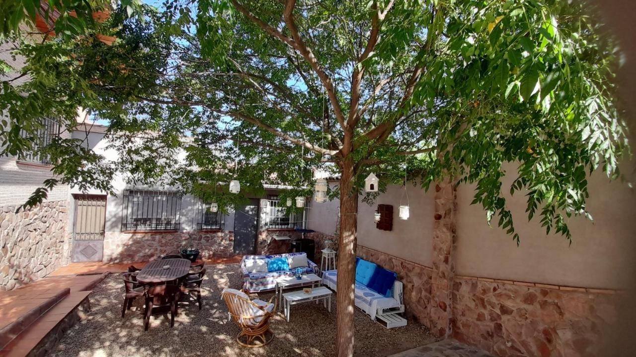 Vivencias Casa Rural Para 10 Personas Camunas Exterior photo