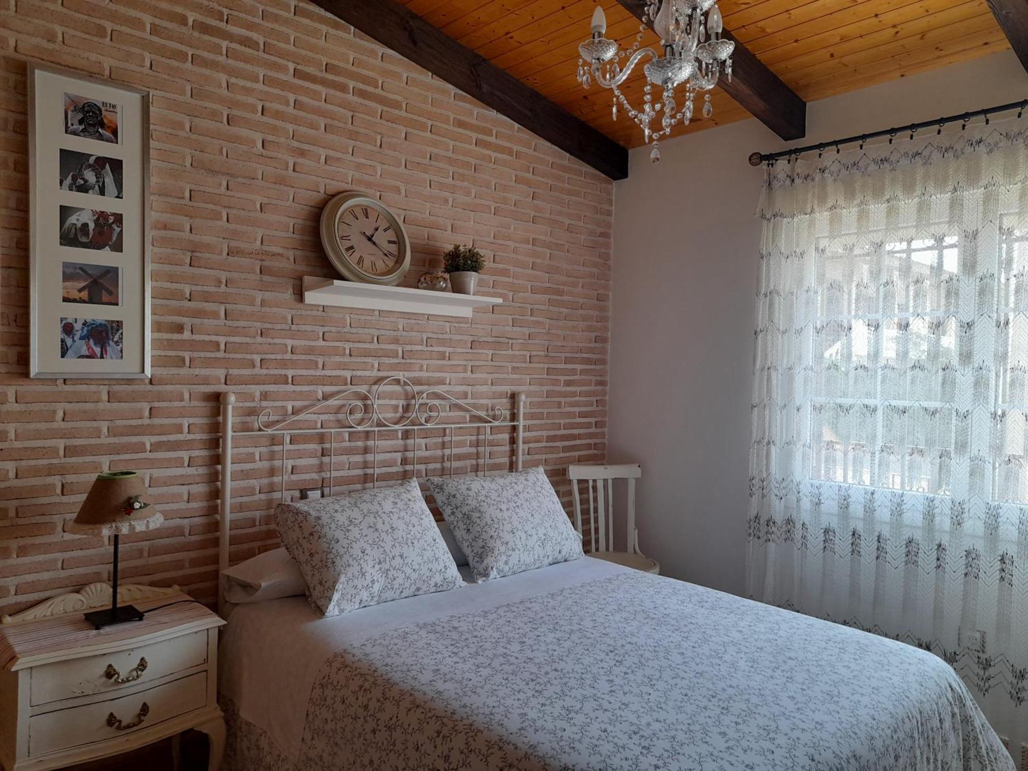 Vivencias Casa Rural Para 10 Personas Camunas Exterior photo